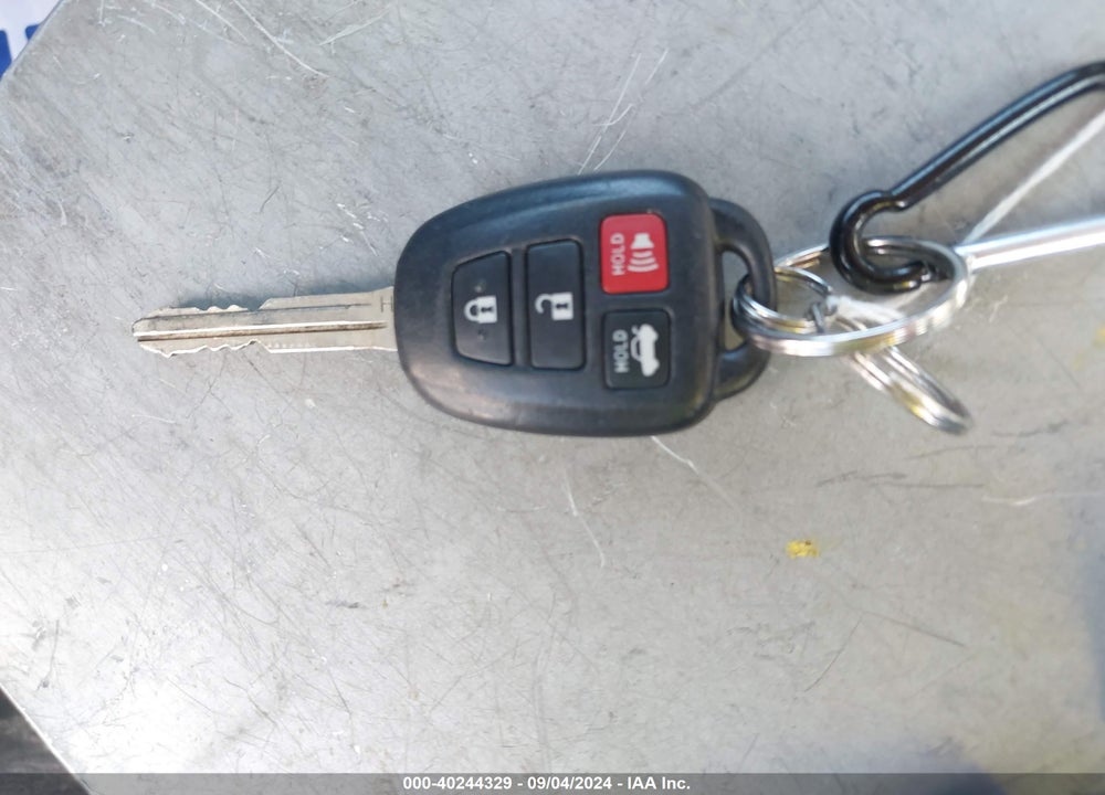 2015 TOYOTA COROLLA LE VIN: 2T1BURHE1FC335493