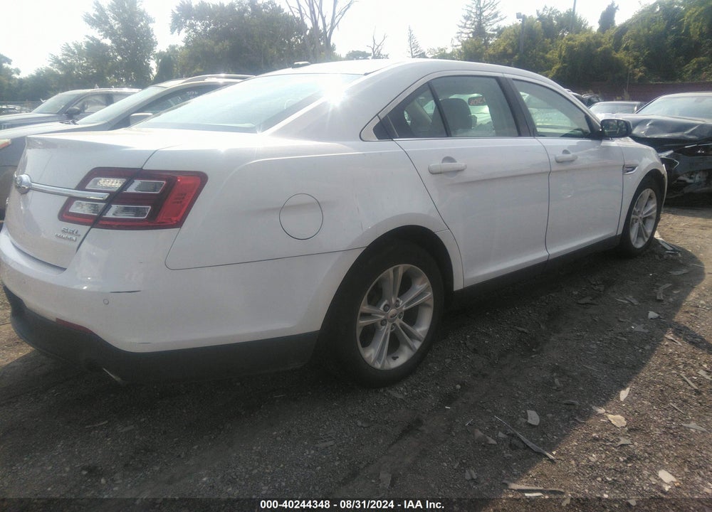 2015 FORD TAURUS SEL VIN: 1FAHP2E80FG112652