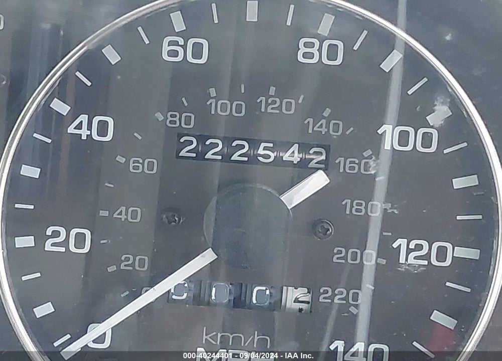 1992 MAZDA MX-5 MIATA VIN: JM1NA3517N1317913