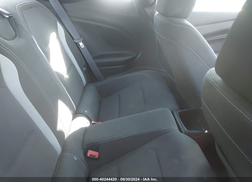 2017 CHEVROLET CAMARO 1LT VIN: 1G1FB1RS3H0157251