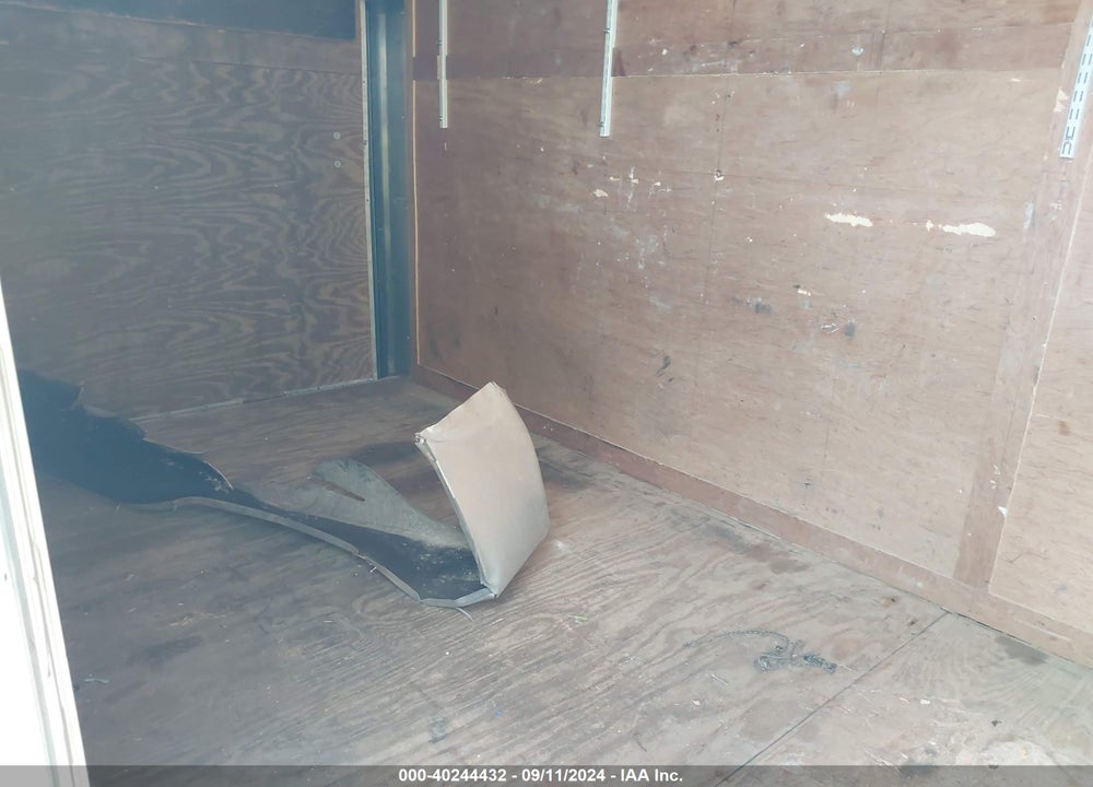 2015 DIAMOND ENCLOSED VIN: 53NBE1221F1025592