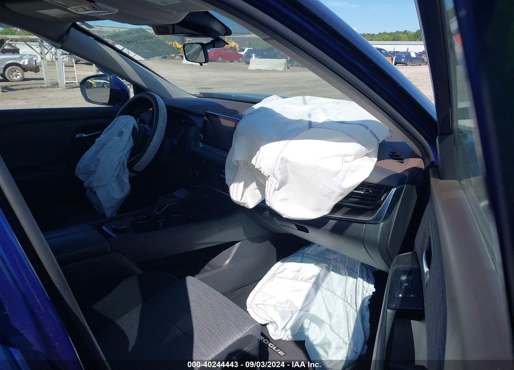 2021 NISSAN ROGUE SV INTELLIGENT AWD VIN: JN8AT3BB3MW228027