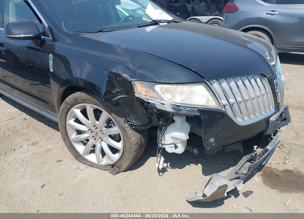 2010 LINCOLN MKT VIN: 2LMHJ5FR7ABJ26620