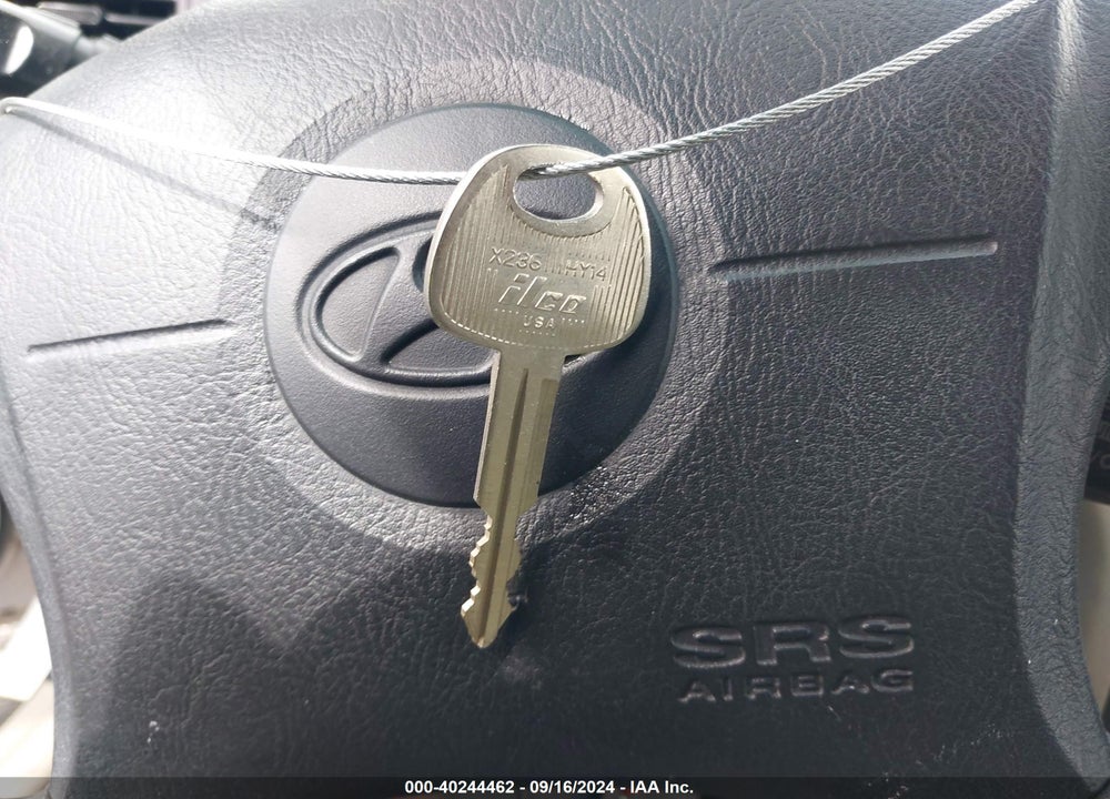 2003 HYUNDAI ELANTRA GLS/GT VIN: KMHDN45D13U678688