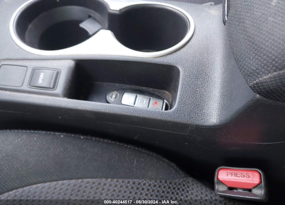 2013 NISSAN ROGUE SV VIN: JN8AS5MV7DW632065