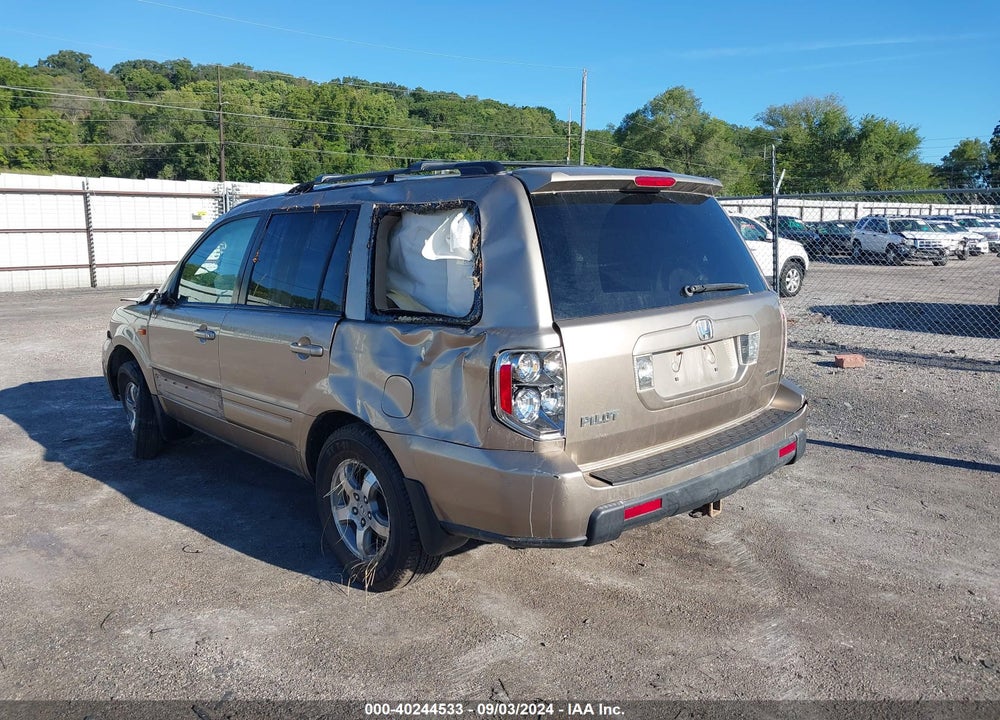 2006 HONDA PILOT EX VIN: 5FNYF18466B008080
