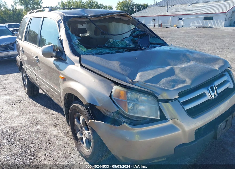 2006 HONDA PILOT EX VIN: 5FNYF18466B008080