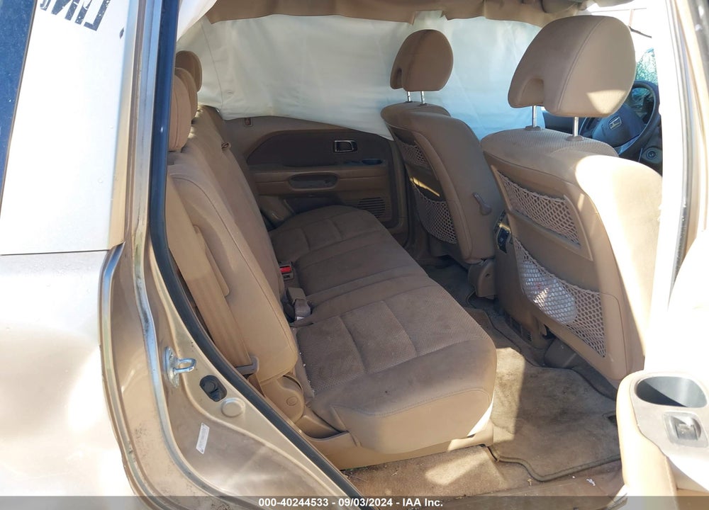 2006 HONDA PILOT EX VIN: 5FNYF18466B008080