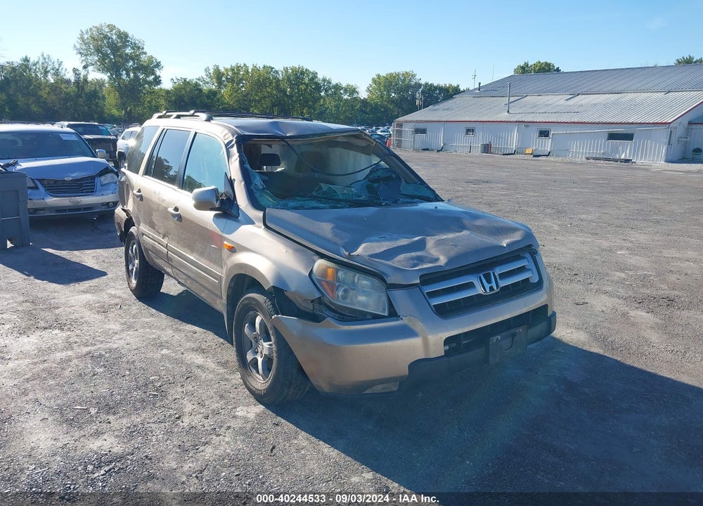 2006 HONDA PILOT EX VIN: 5FNYF18466B008080