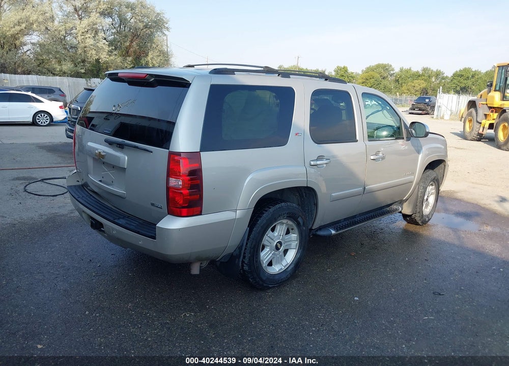 2008 CHEVROLET TAHOE LT VIN: 1GNFK13068R111611