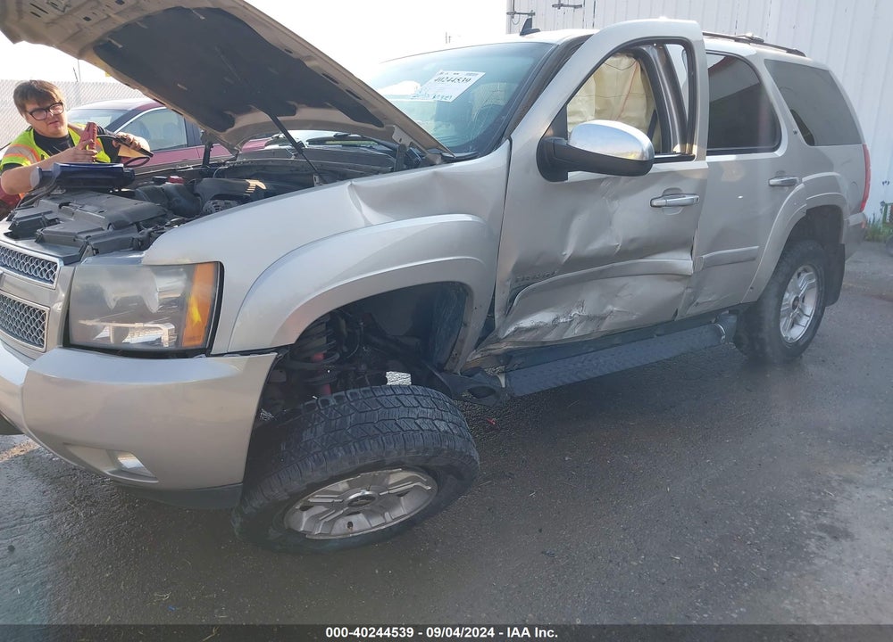 2008 CHEVROLET TAHOE LT VIN: 1GNFK13068R111611