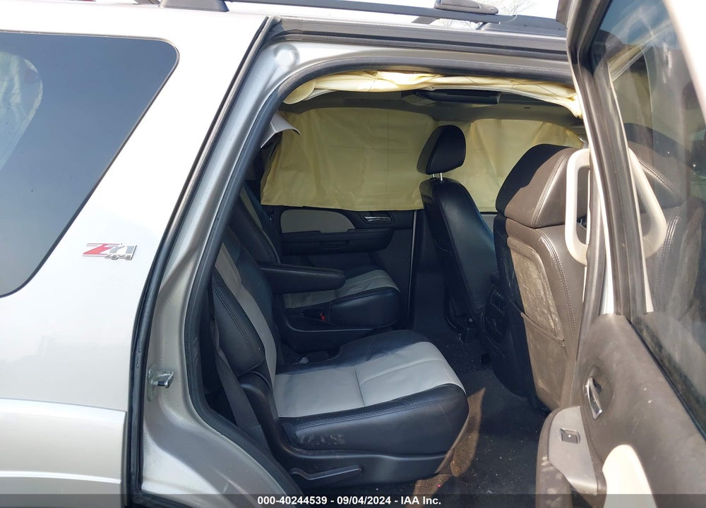 2008 CHEVROLET TAHOE LT VIN: 1GNFK13068R111611