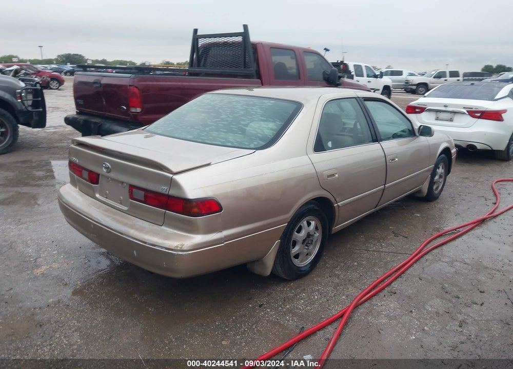 1998 TOYOTA CAMRY LE VIN: JT2BG22K9W0197508