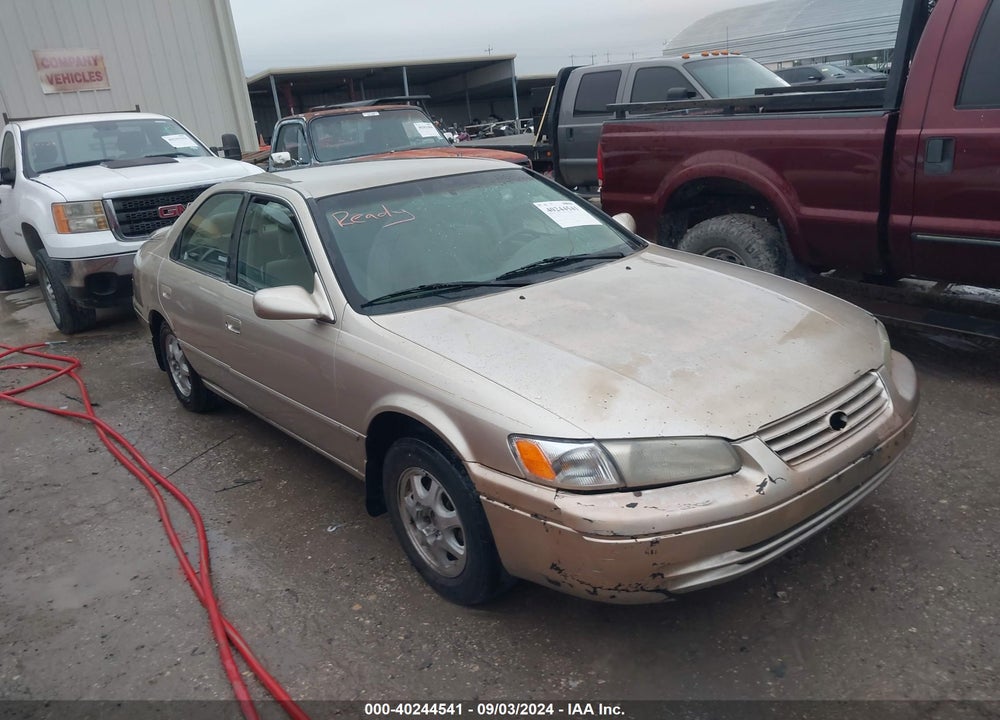 1998 TOYOTA CAMRY LE VIN: JT2BG22K9W0197508