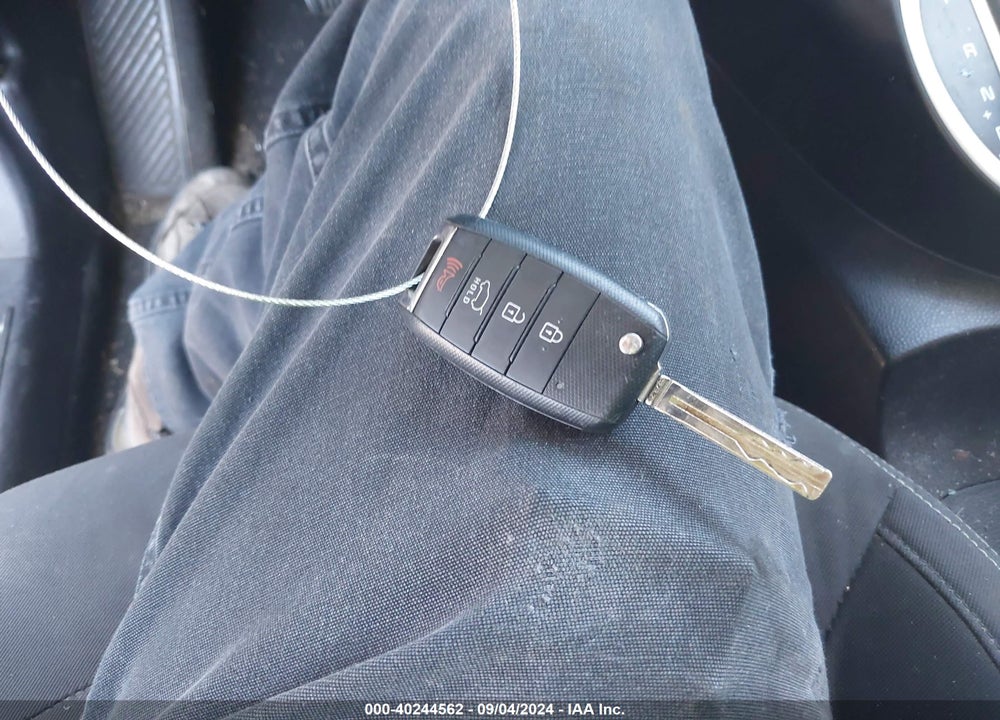 2014 KIA SOUL VIN: KNDJN2A21E7065004