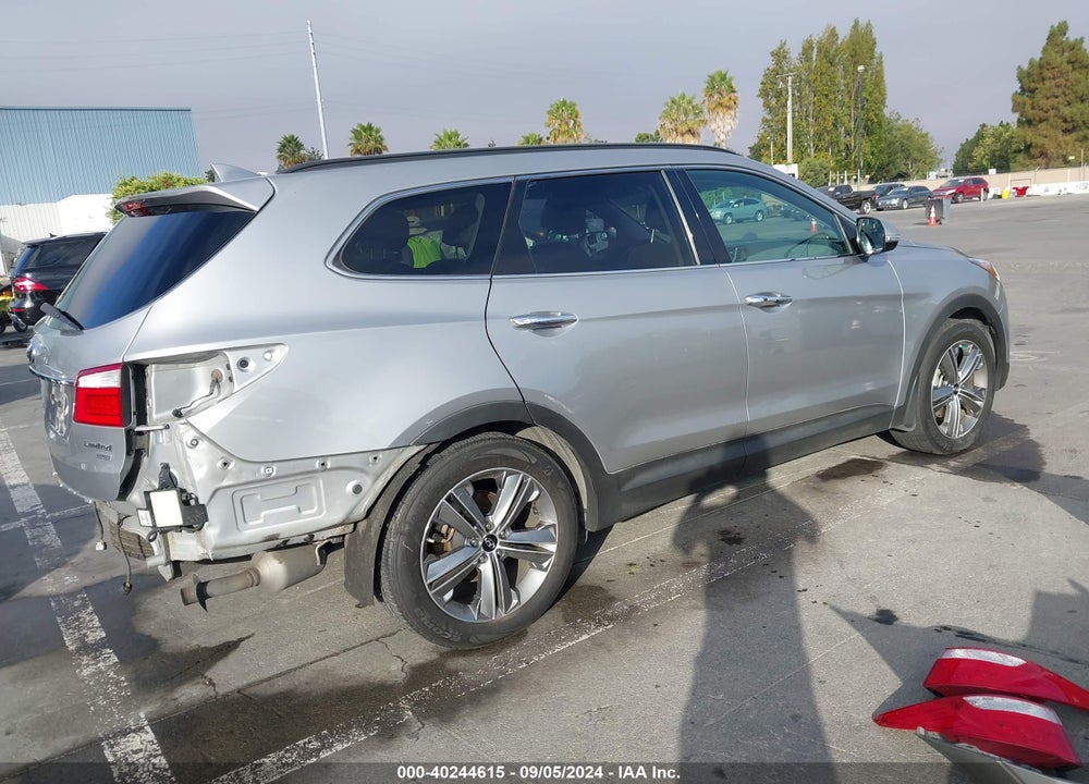 2015 HYUNDAI SANTA FE LIMITED VIN: KM8SR4HF4FU121111