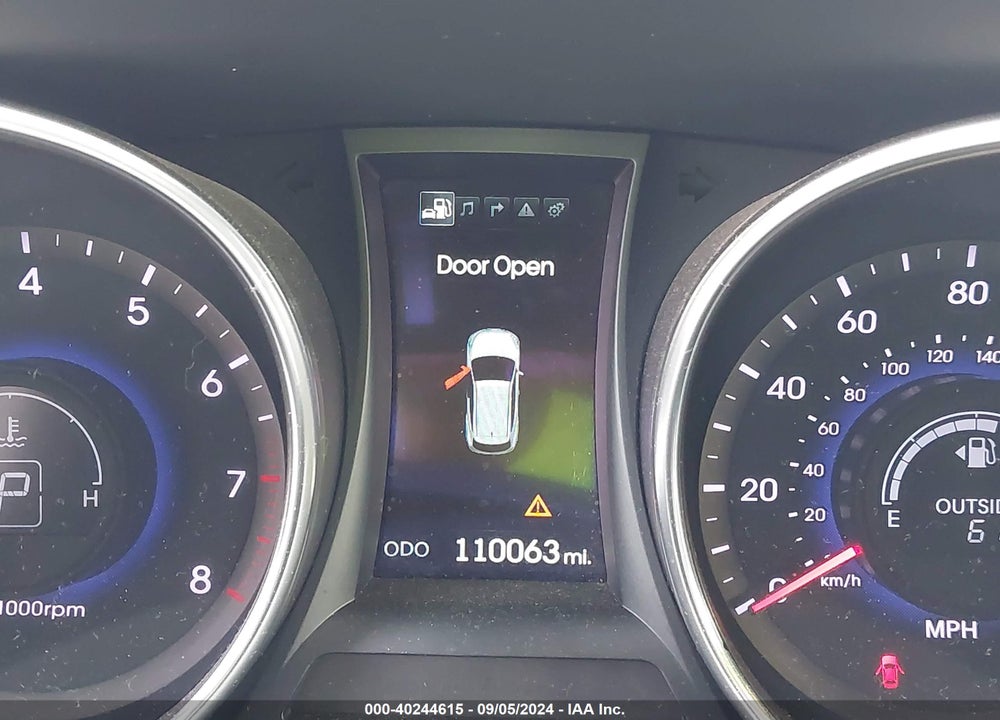 2015 HYUNDAI SANTA FE LIMITED VIN: KM8SR4HF4FU121111