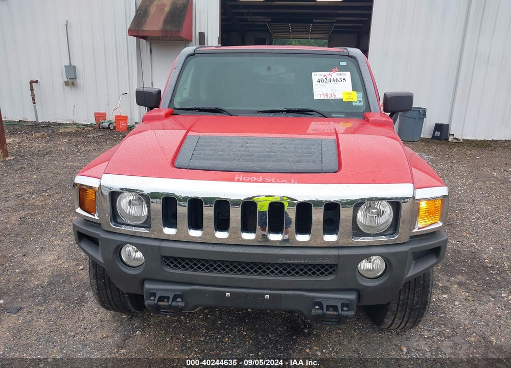 2010 HUMMER H3 SUV VIN: 5GTMNGEE9A8122285