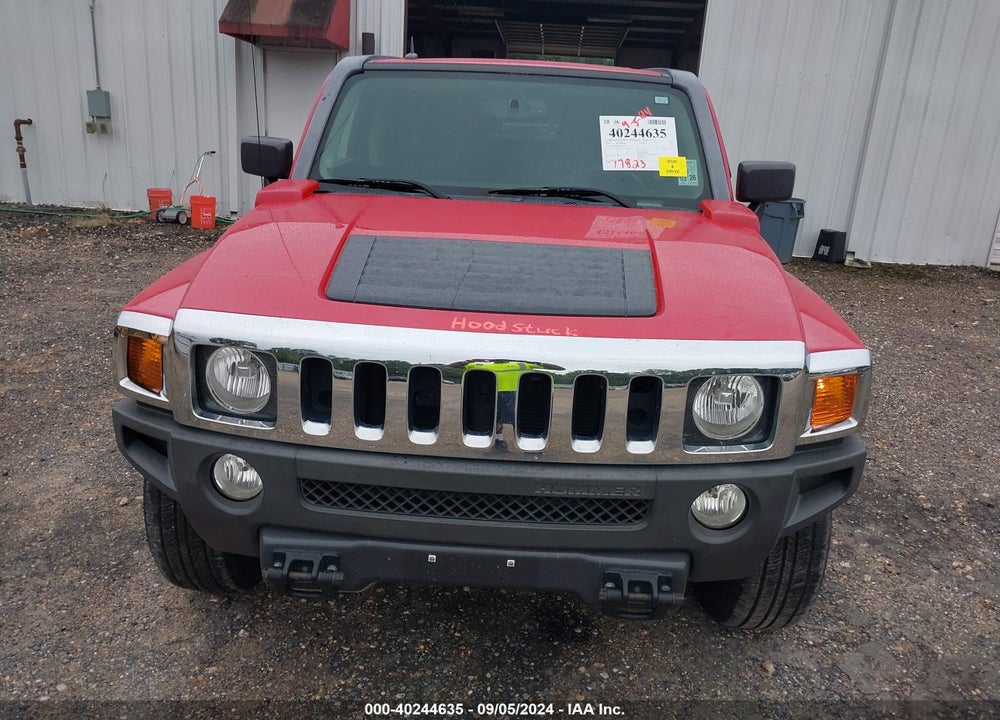 2010 HUMMER H3 SUV VIN: 5GTMNGEE9A8122285