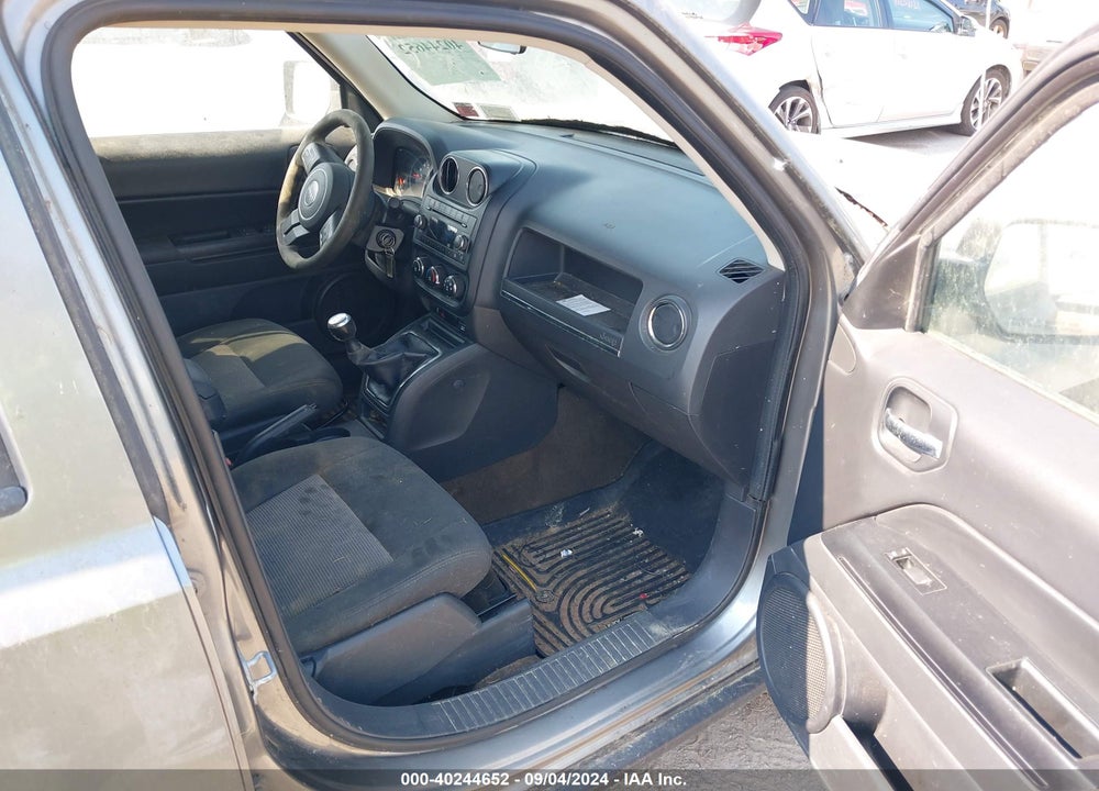 2013 JEEP PATRIOT SPORT VIN: 1C4NJRBB7DD246371