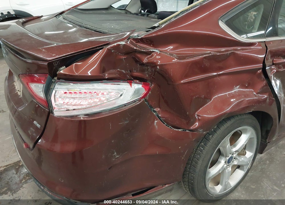 2015 FORD FUSION SE VIN: 3FA6P0H77FR114504
