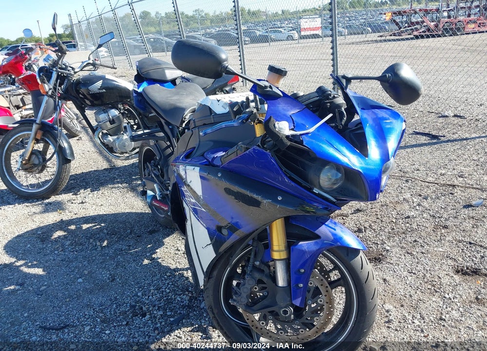 2012 YAMAHA YZFR1 C VIN: JYARN23Y7CA002795