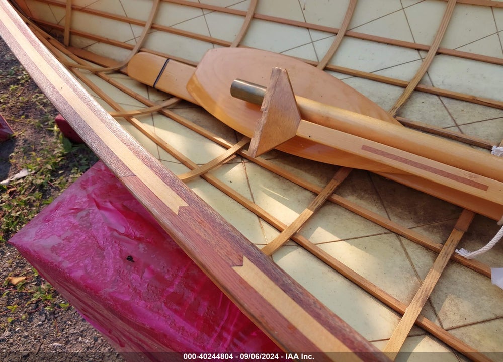 1996 HOMEMADE 12 FT CANOE VIN: 078812