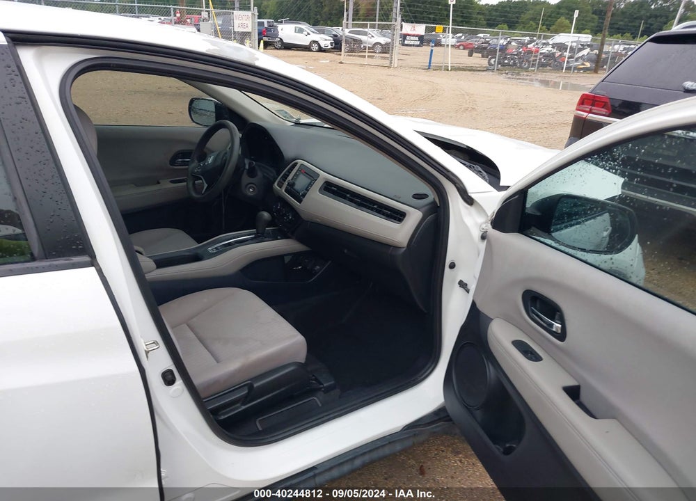 2016 HONDA HR-V LX VIN: 3CZRU5H31GM752850
