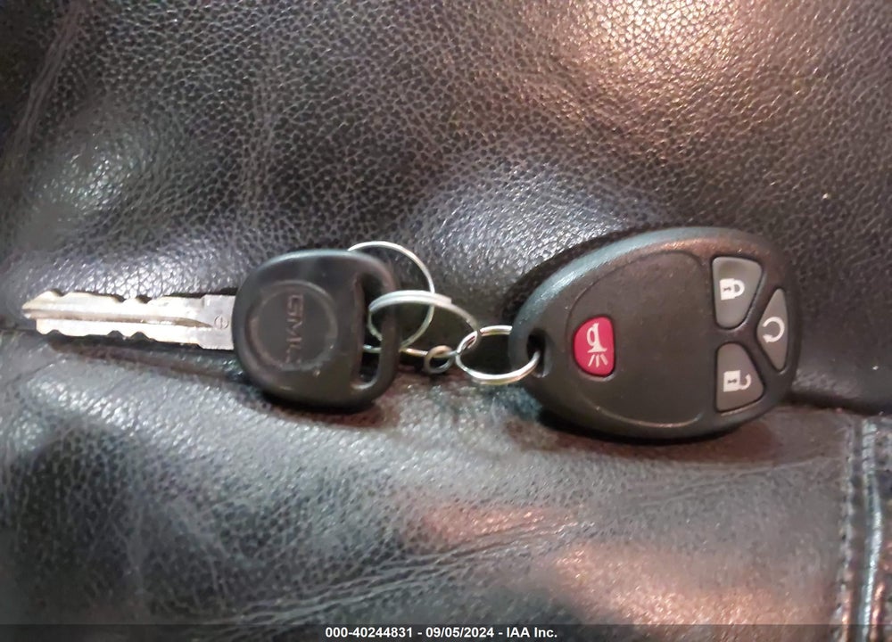 2011 GMC SIERRA 1500 SLT VIN: 1GTR2WE33BZ277084
