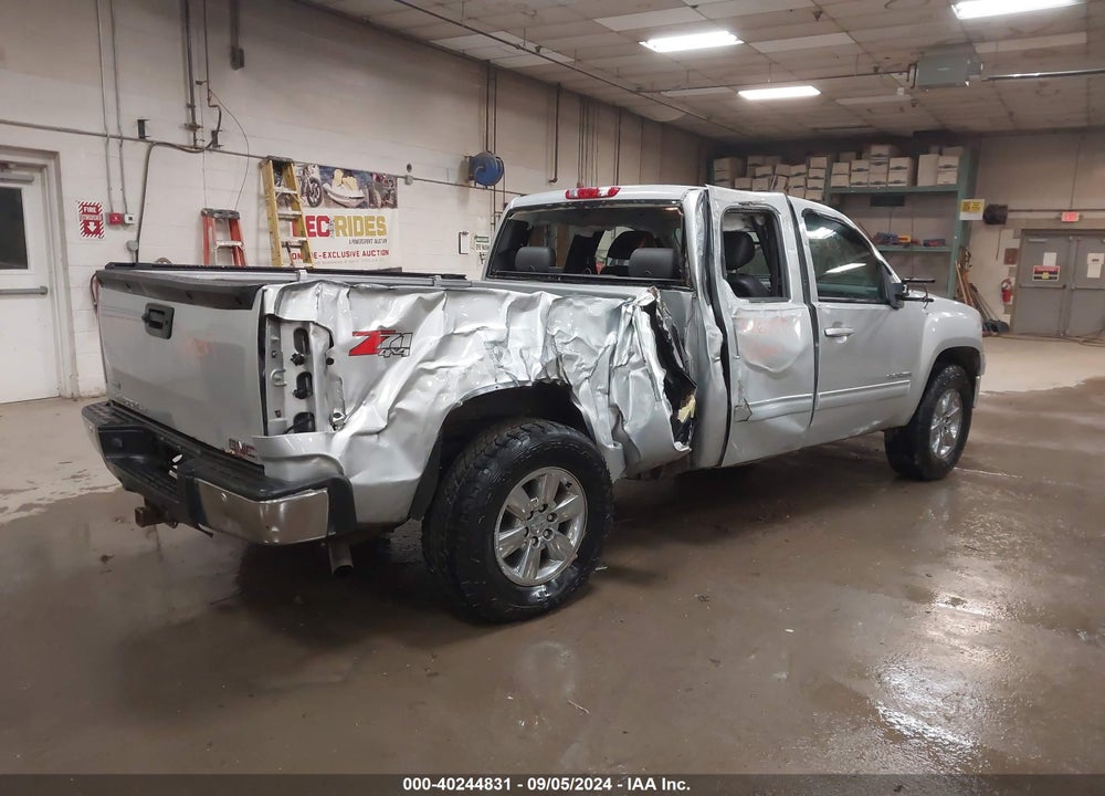 2011 GMC SIERRA 1500 SLT VIN: 1GTR2WE33BZ277084