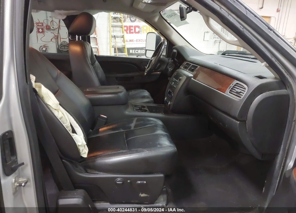 2011 GMC SIERRA 1500 SLT VIN: 1GTR2WE33BZ277084
