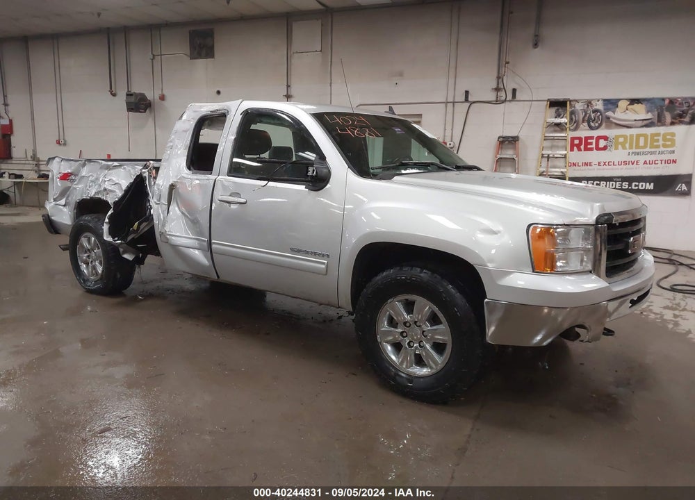 2011 GMC SIERRA 1500 SLT VIN: 1GTR2WE33BZ277084
