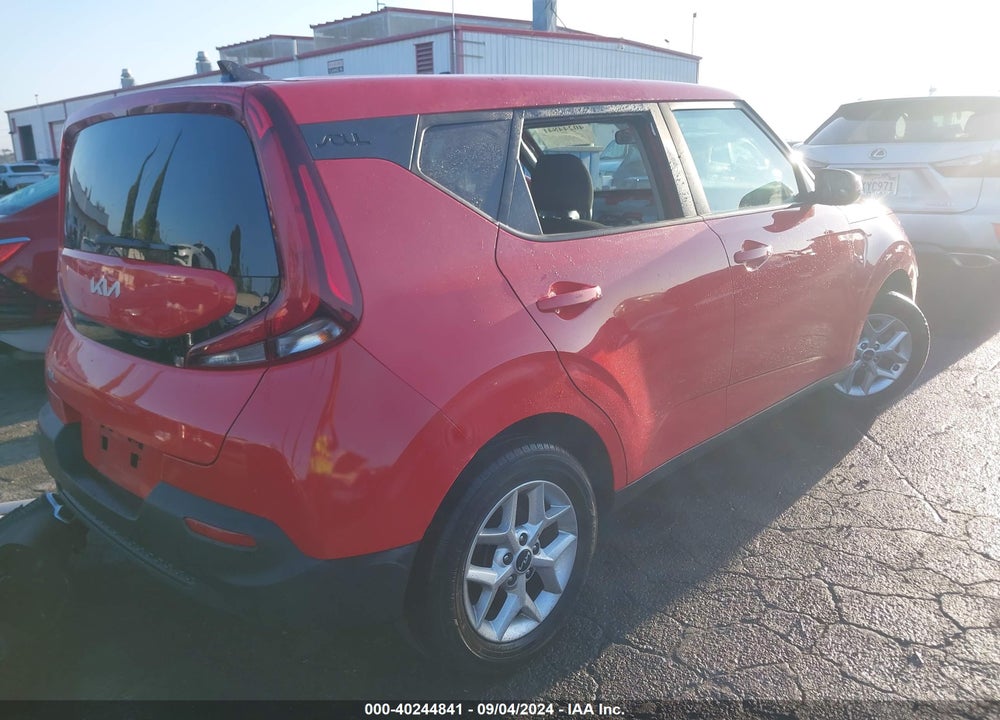 2022 KIA SOUL LX VIN: KNDJ23AU7N7158299