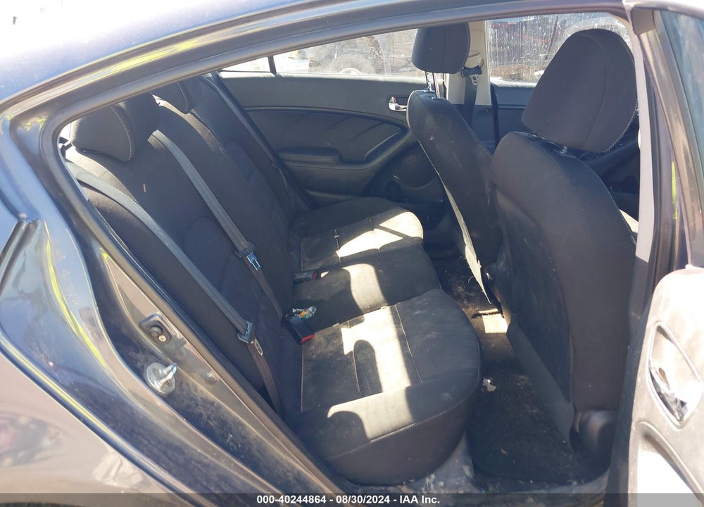 2016 KIA FORTE LX VIN: KNAFK4A68G5610558
