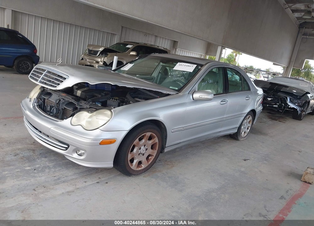 2005 MERCEDES-BENZ C 240 LUXURY VIN: WDBRF61JX5F618249