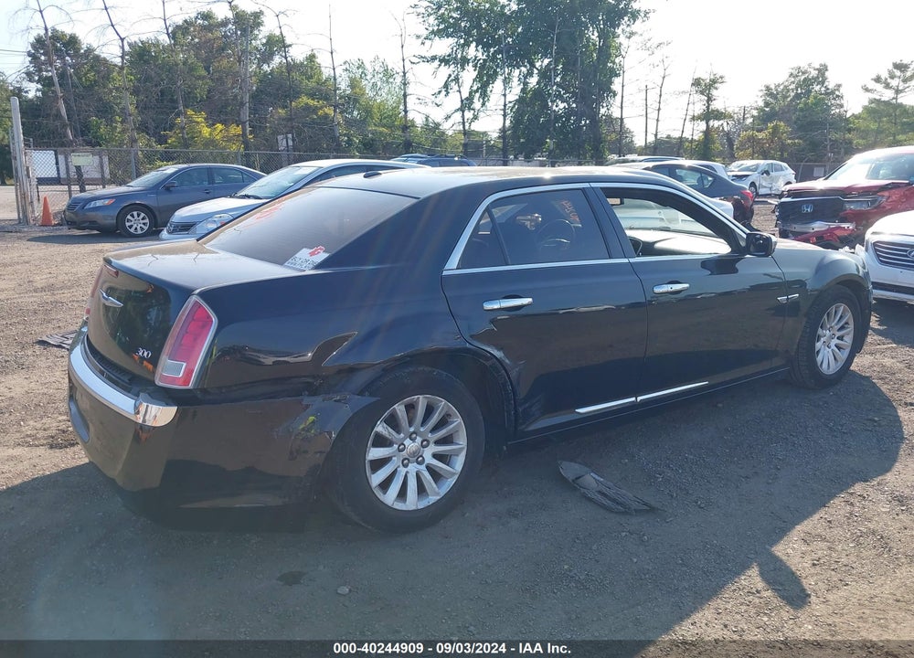 2013 CHRYSLER 300 MOTOWN VIN: 2C3CCAAG2DH509311