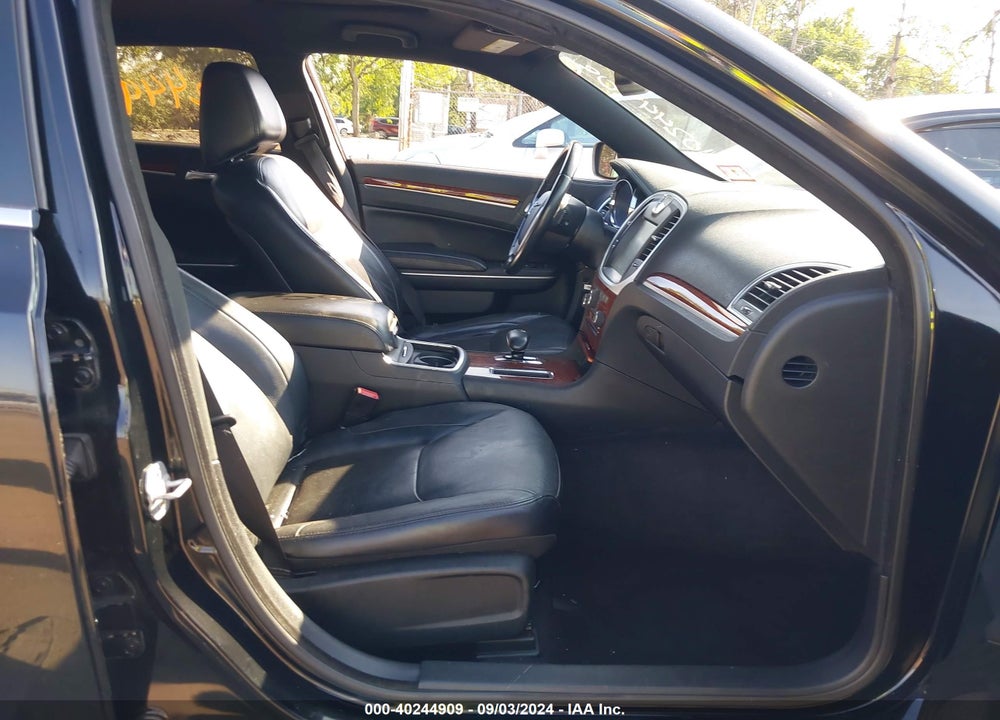 2013 CHRYSLER 300 MOTOWN VIN: 2C3CCAAG2DH509311