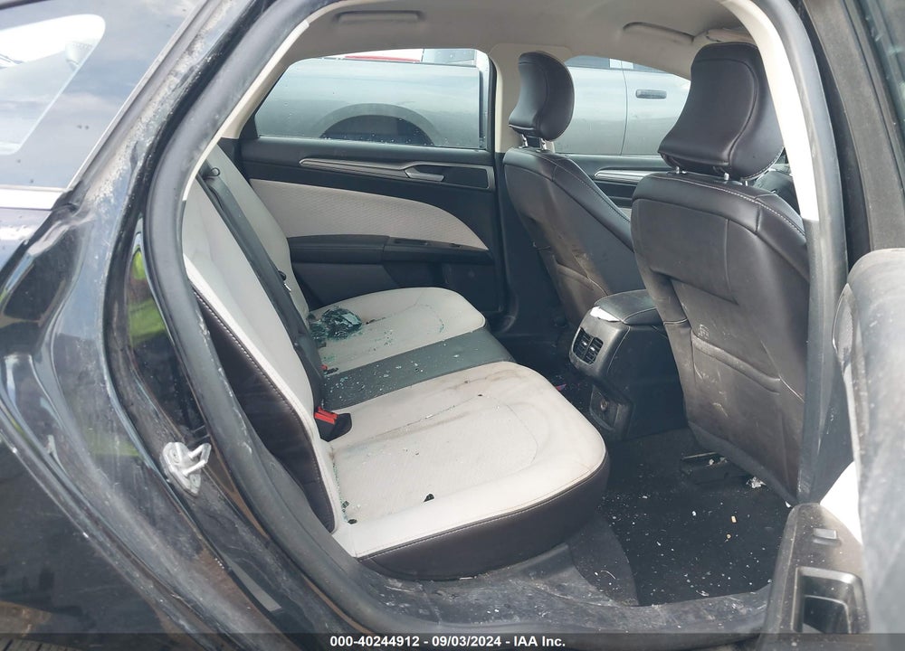 2019 FORD FUSION SE VIN: 3FA6P0HD7KR250213