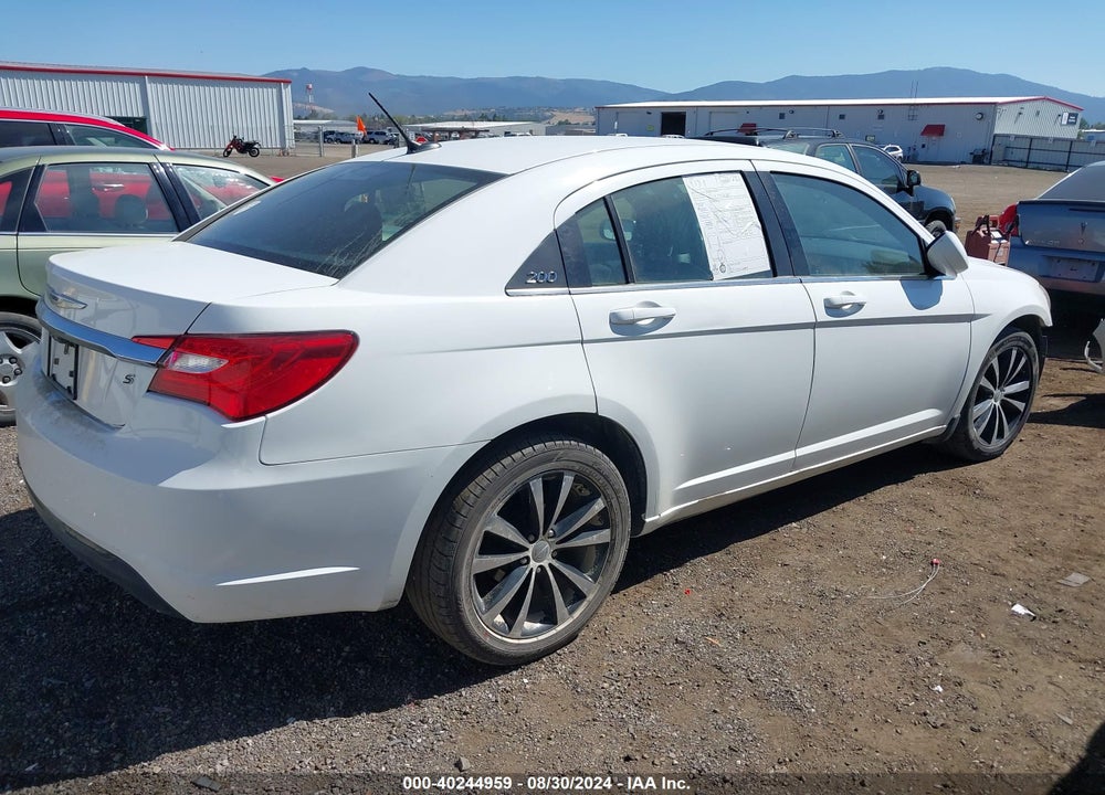 2013 CHRYSLER 200 VIN: 1C3CCBCG9DN609559