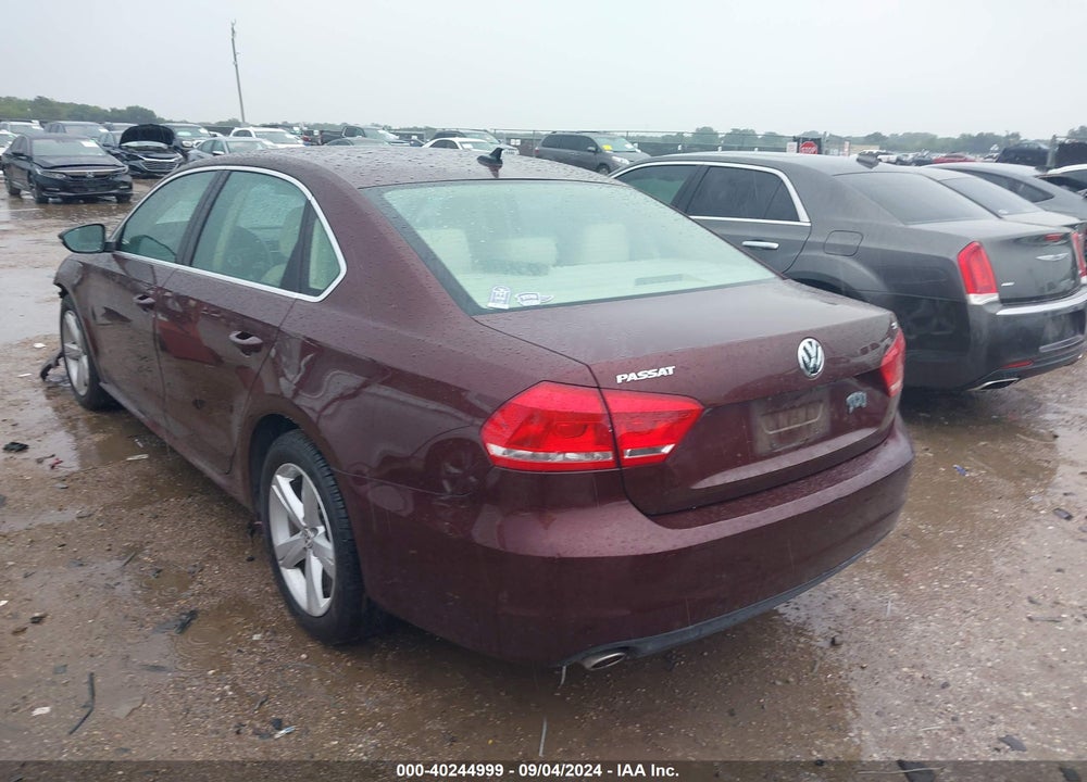 2012 VOLKSWAGEN PASSAT 2.5L SE VIN: 1VWBP7A30CC025339