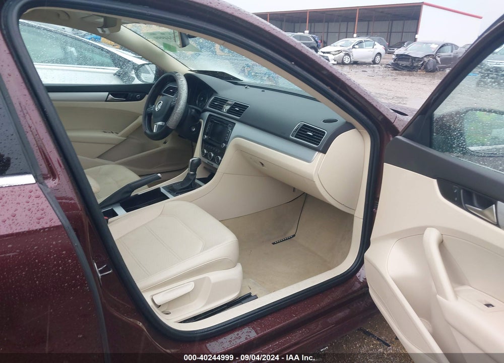 2012 VOLKSWAGEN PASSAT 2.5L SE VIN: 1VWBP7A30CC025339