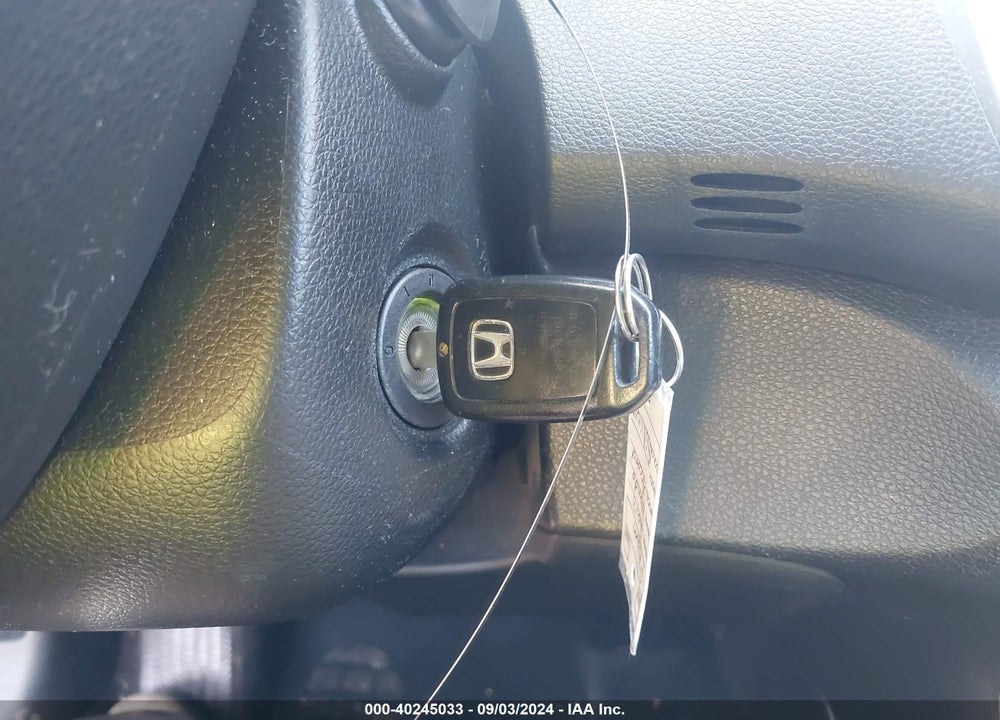 2013 HONDA ACCORD LX VIN: 1HGCR2F32DA260840