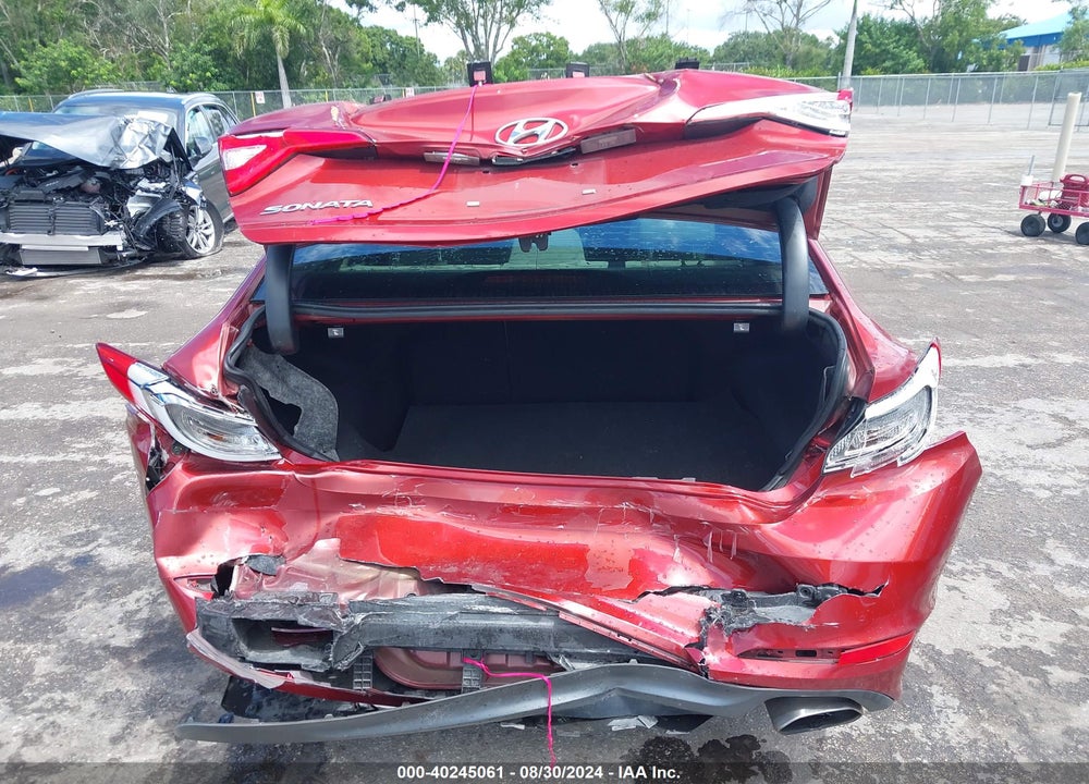 2015 HYUNDAI SONATA SE VIN: 5NPE24AF6FH133173