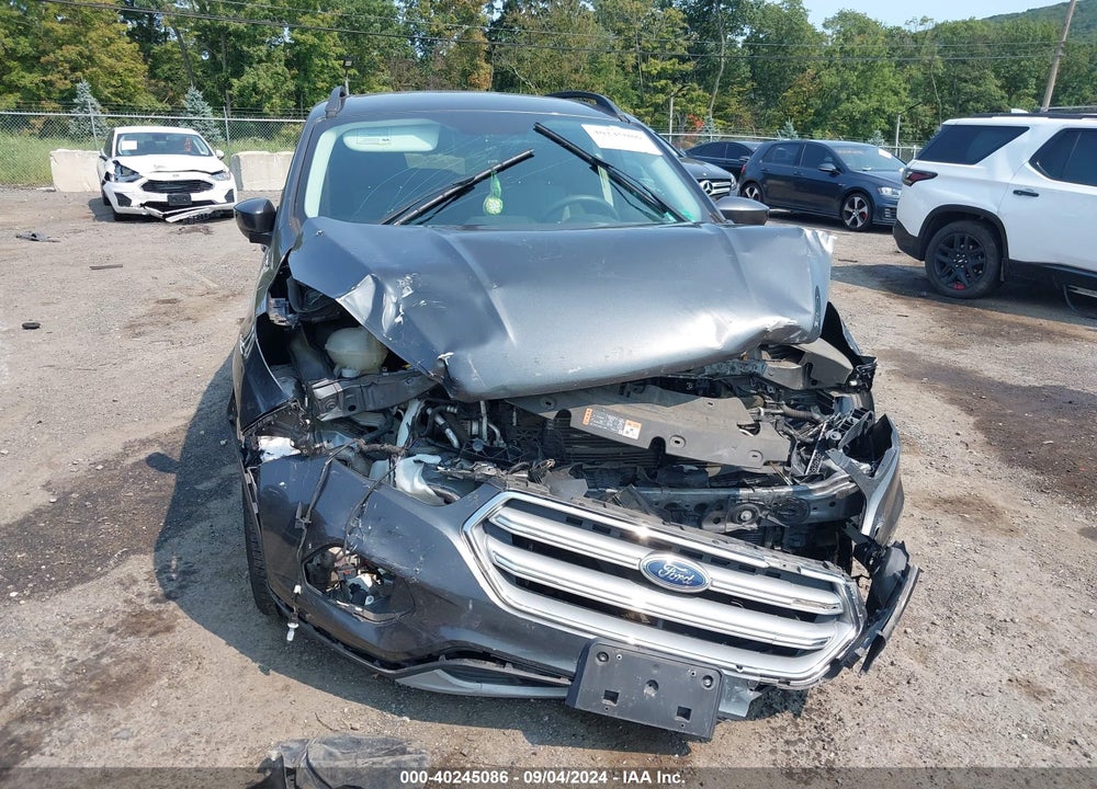 2017 FORD ESCAPE SE VIN: 1FMCU9GD6HUC16840