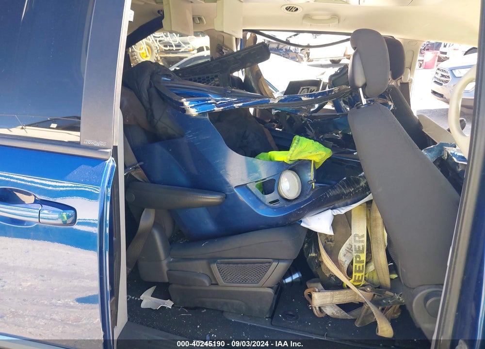 2010 DODGE GRAND CARAVAN SXT VIN: 2D4RN5D10AR283339
