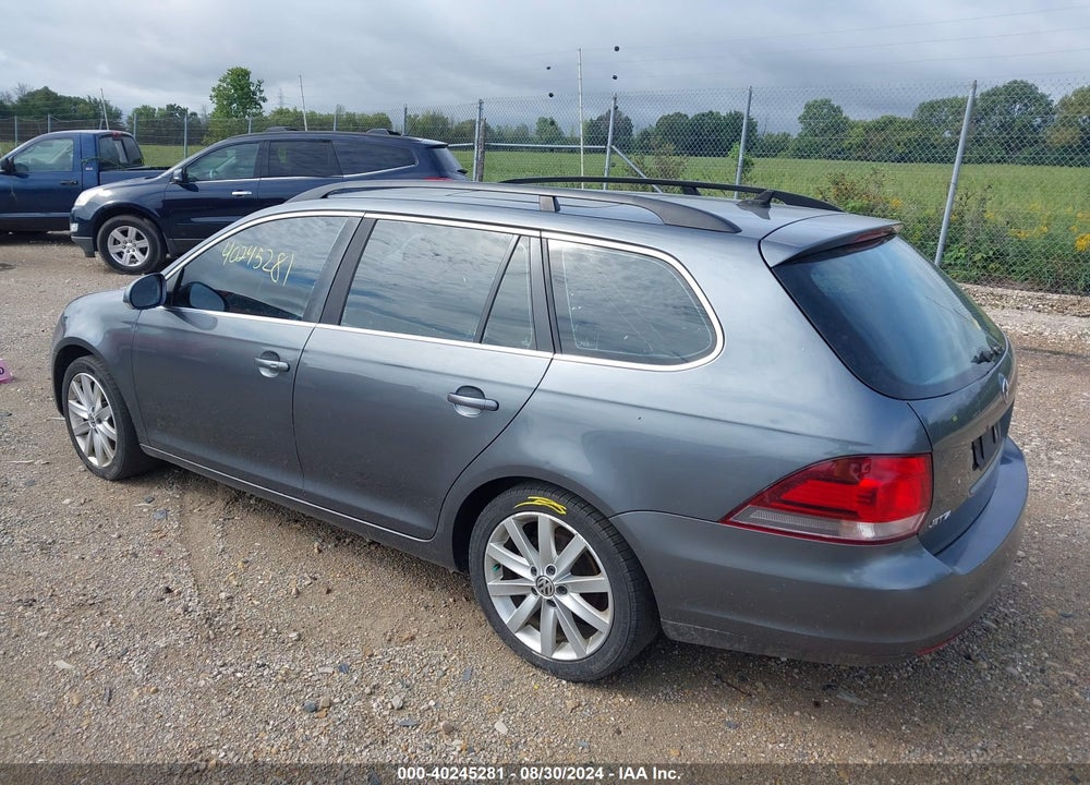 2013 VOLKSWAGEN JETTA SPORTWAGEN 2.0L TDI VIN: 3VWPL7AJ8DM667517