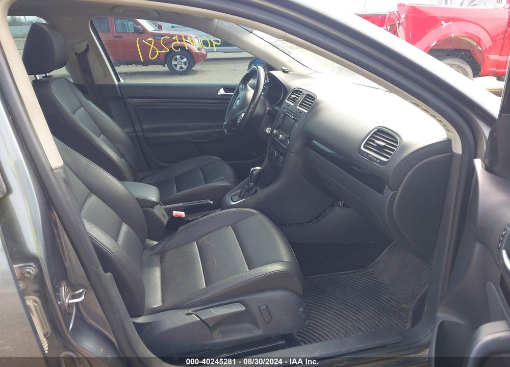 2013 VOLKSWAGEN JETTA SPORTWAGEN 2.0L TDI VIN: 3VWPL7AJ8DM667517