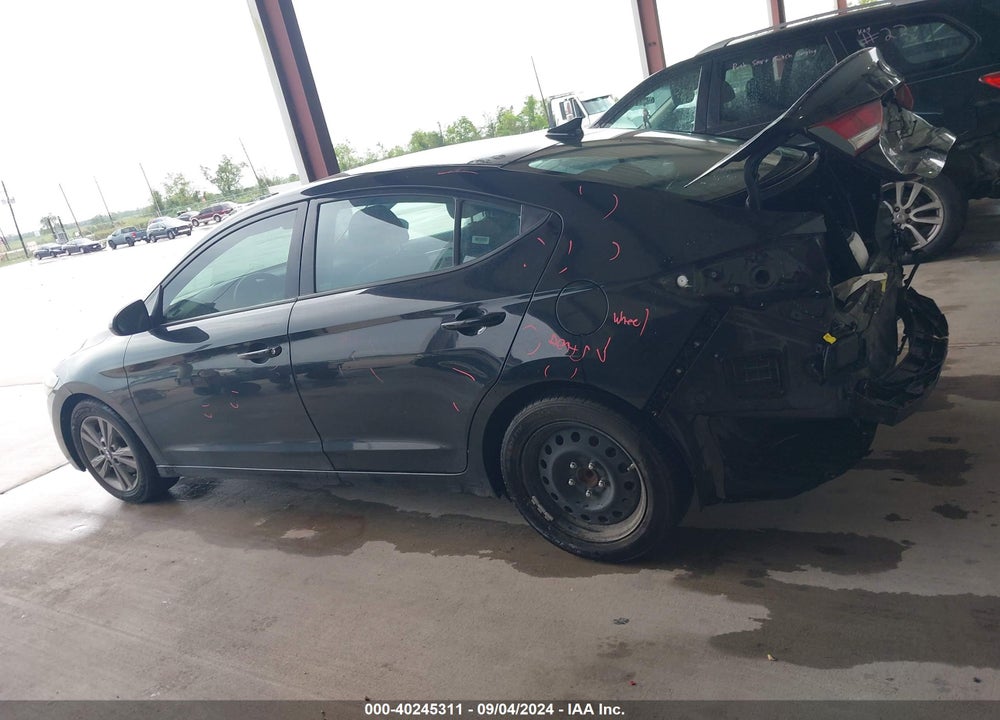 2018 HYUNDAI ELANTRA SEL VIN: 5NPD84LF6JH301054