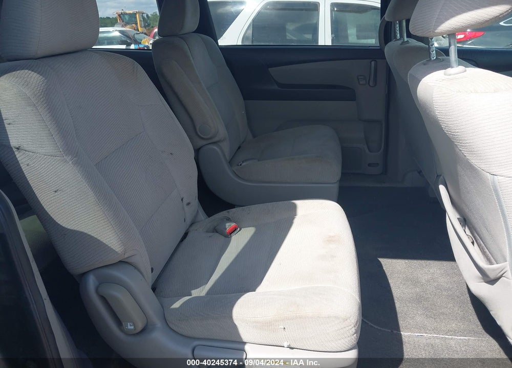 2011 HONDA ODYSSEY LX VIN: 5FNRL5H27BB012474