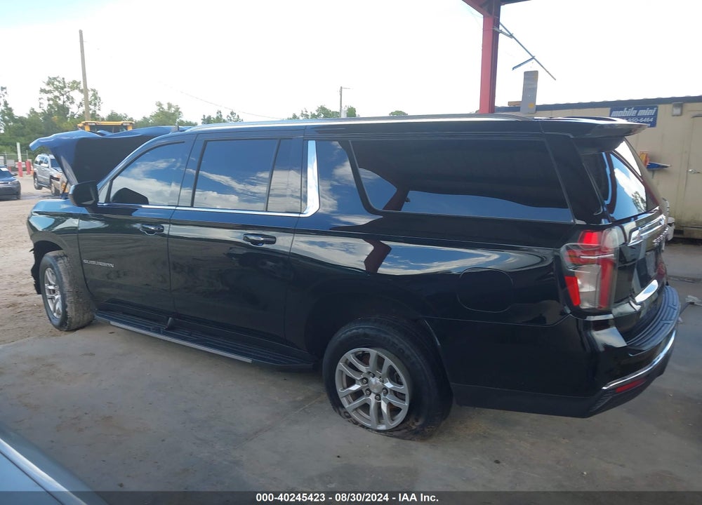 2022 CHEVROLET SUBURBAN 2WD LT VIN: 1GNSCCKDXNR193575